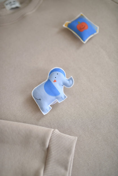 Elephant Dumbo changeable decoration