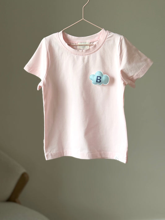 Pink t-shirt and 2 changeable decorations