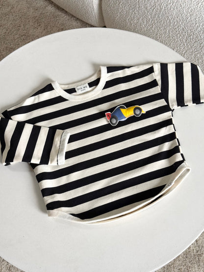 Black striped blouse and 3 changeable decorations